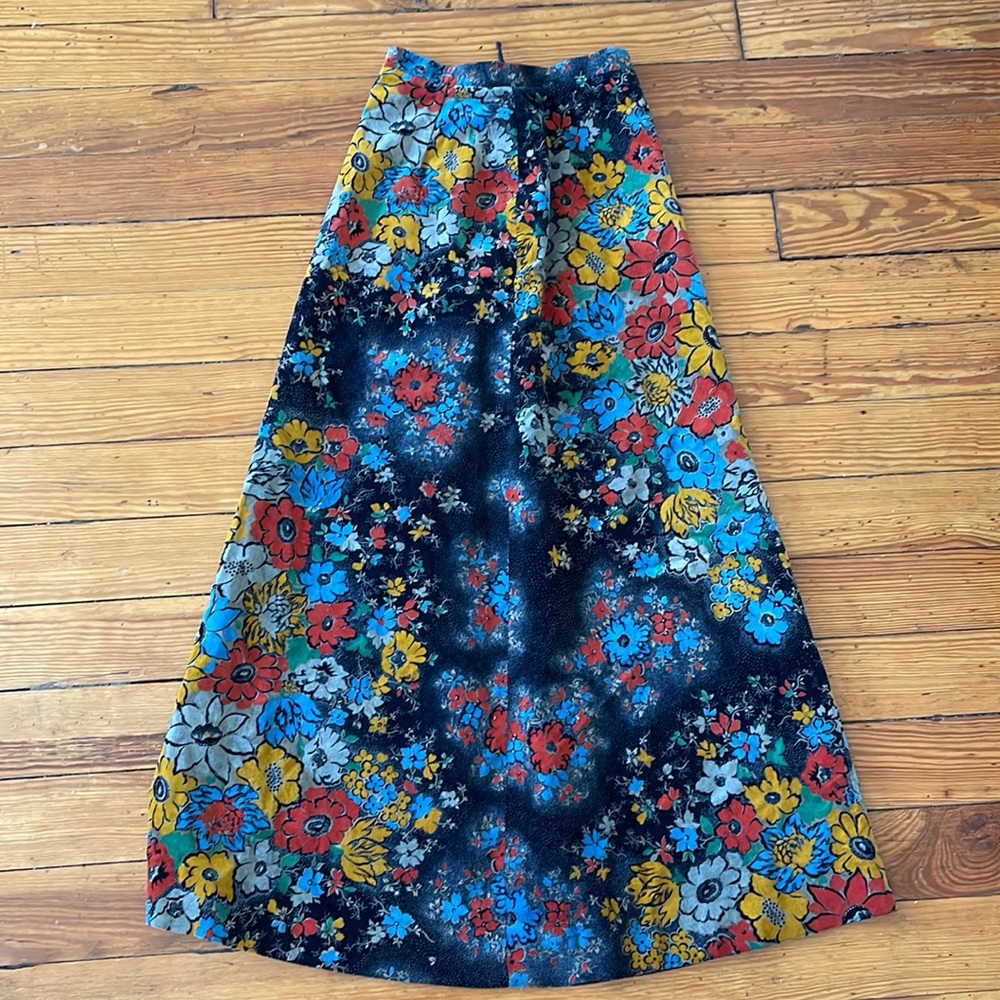 Floral wool skirt